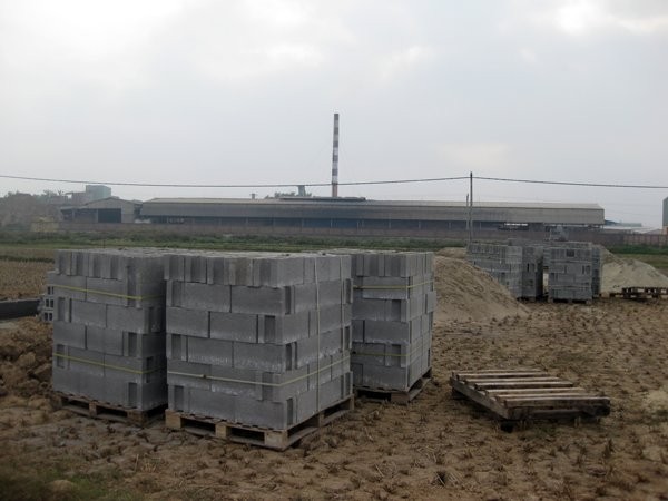 Xây tường rào bằng gạch block tiết kiệm chi phí